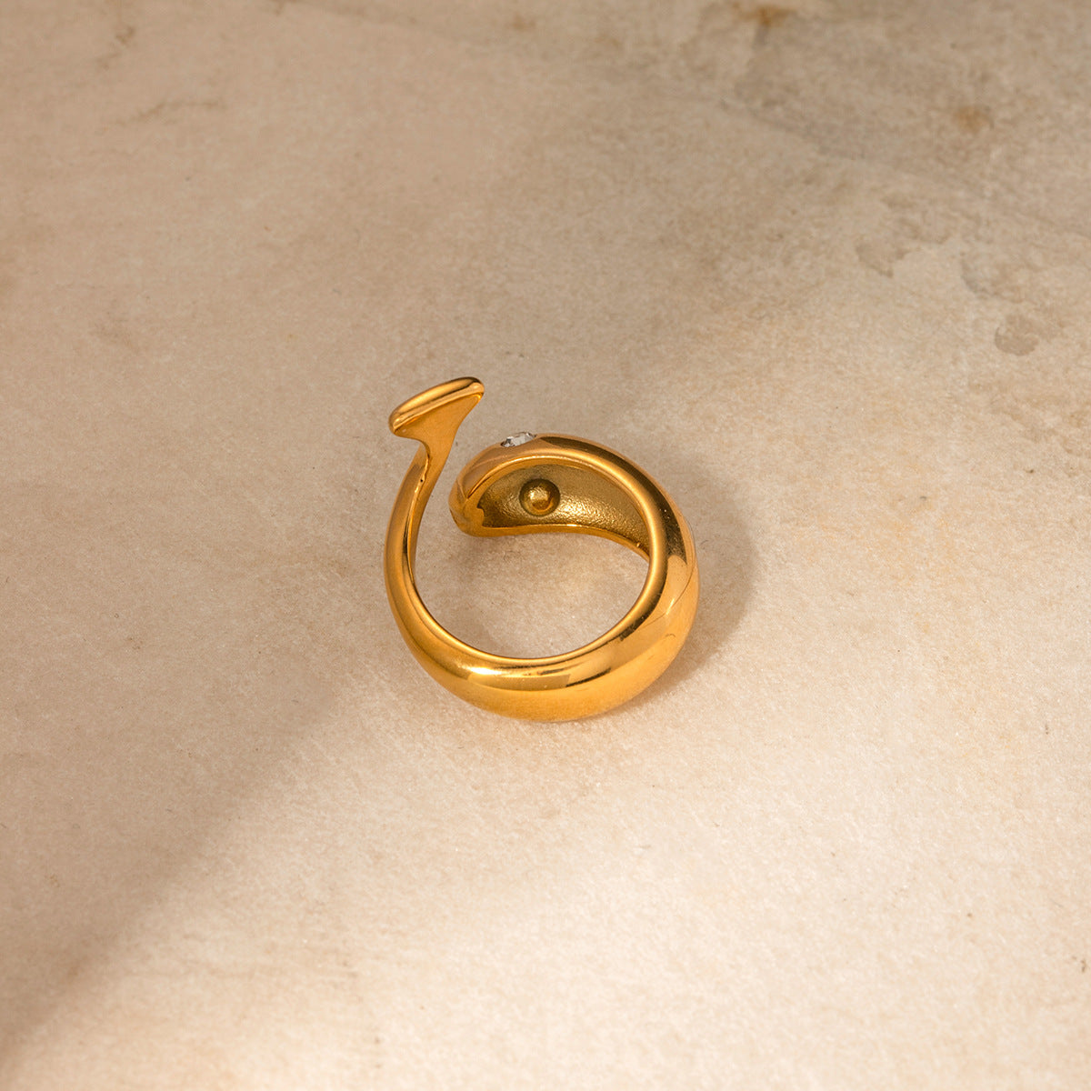 Etta Gull Serpent Ring
