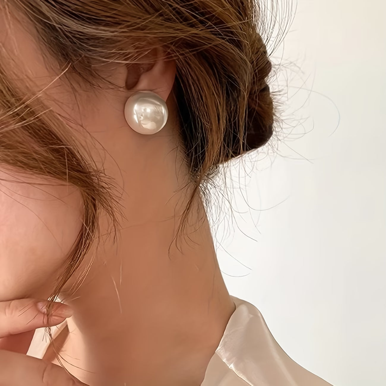 Den Statement Perle Stud Øredobber