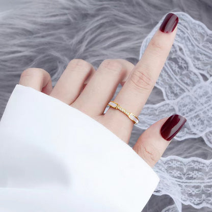 Gabrielle Diamant Simulant Gull Ring