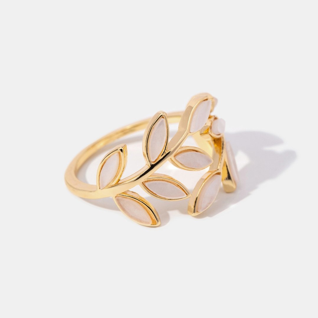 Gull Leaf Motif Ring