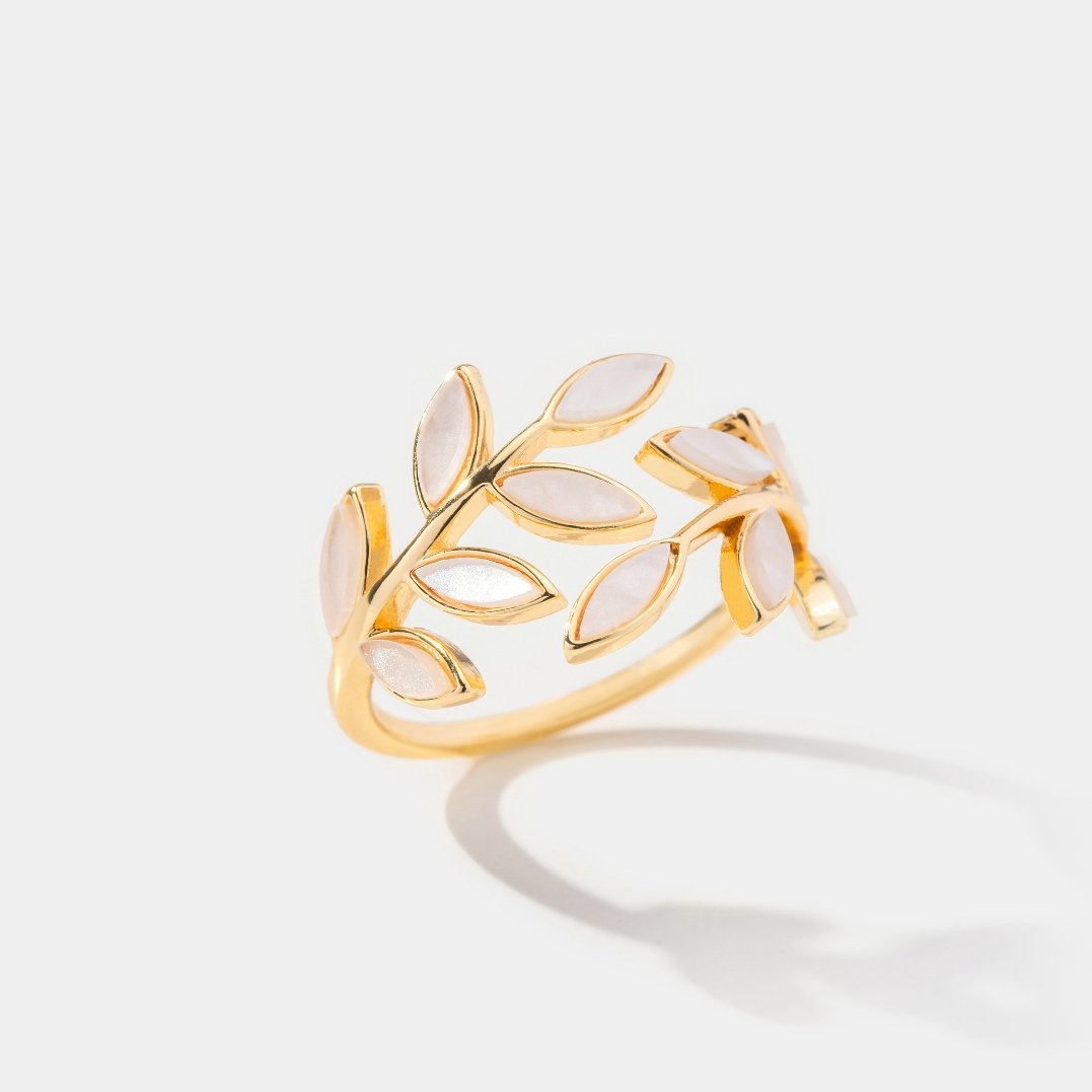 Gull Leaf Motif Ring